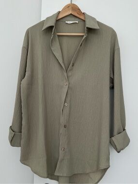 Oak & Fort Crinkle Light Olive Green Moss Gray Button Up Cover Up Shirt Size S